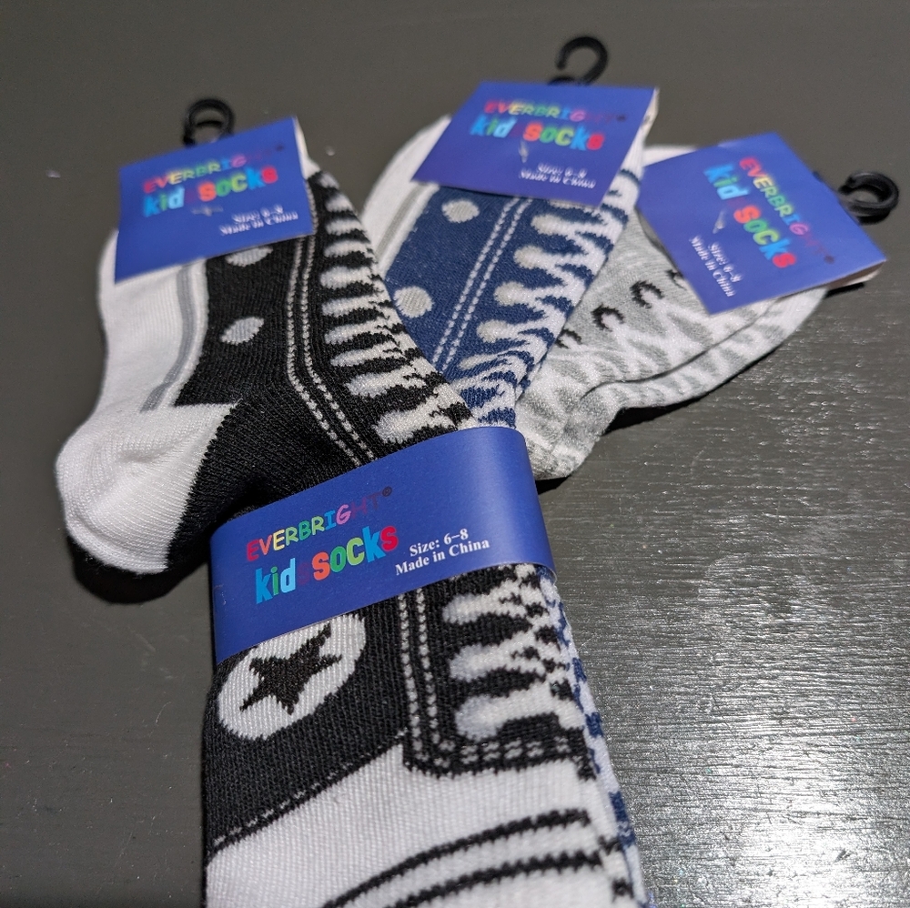Everbright Kid Socks - Black, White, Navy And Grey 3ct New In Package Size 6-8